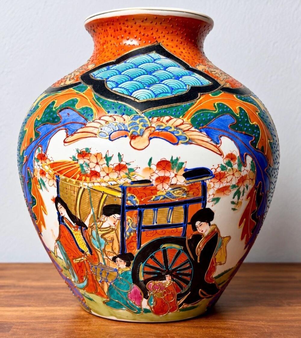 Vintage Japanese Porcelain Vase Hand Painted Moriage Geisha Carriage Scene